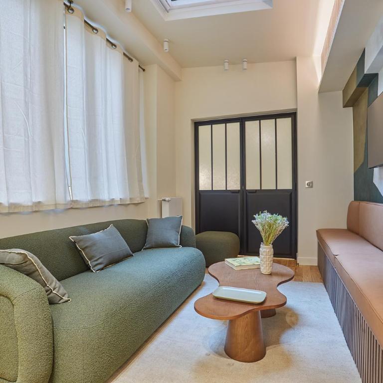 Residence Center of Paris by Studio prestige - Three-Bedroom Apartment - 5