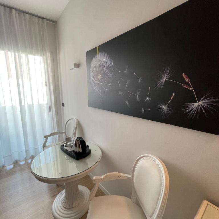 Park Hotel Cellini - Classic Junior Suite with Balcony Side Sea View - 7