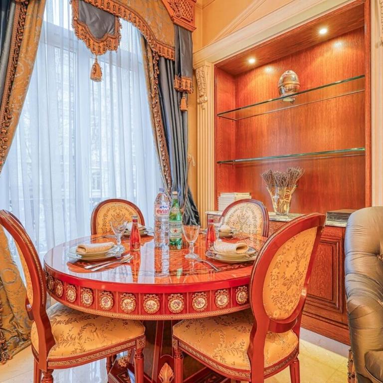 Napoleon Suite Champs Elysees - Appartement 4 Chambres - 16
