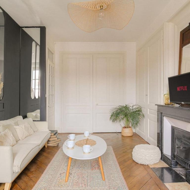 Charmant et Caractère proche Tête d'Or - Appartement - 9