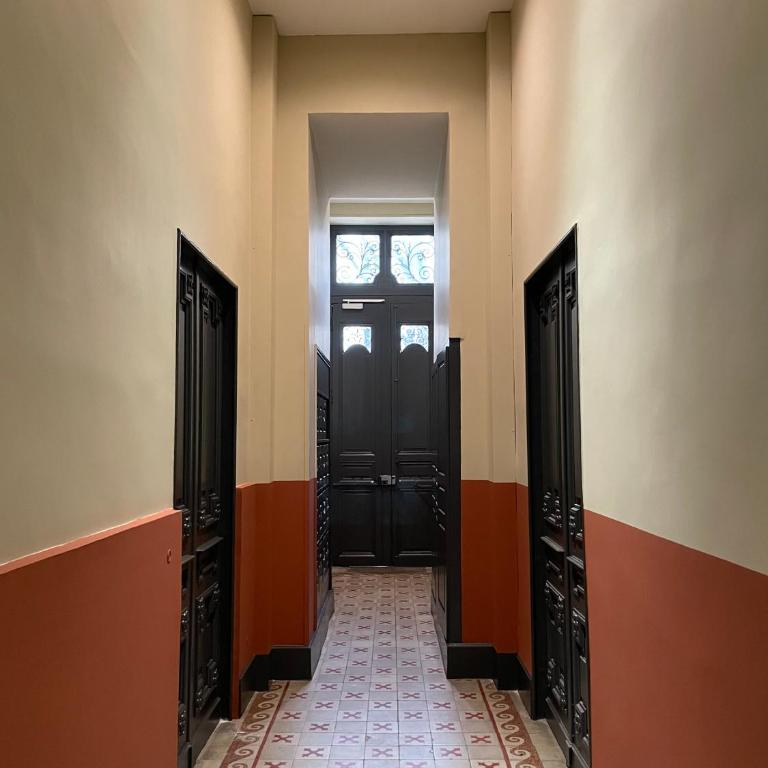 Nimes , appartement rénové dans immeuble classé. - Appartamento con 2 Camere da Letto - 43