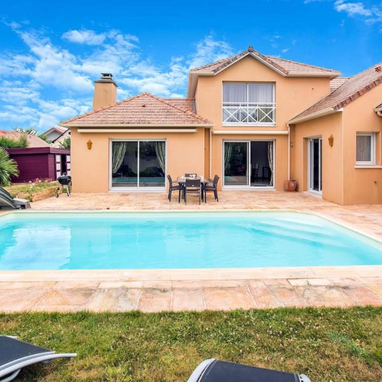 Havre de paix avec piscine pour 6 personnes - Villa 3 Chambres - 5