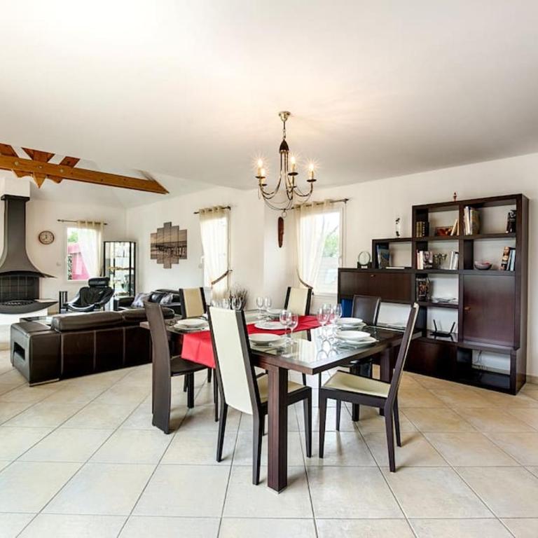 Havre de paix avec piscine pour 6 personnes - Villa 3 Chambres - 11