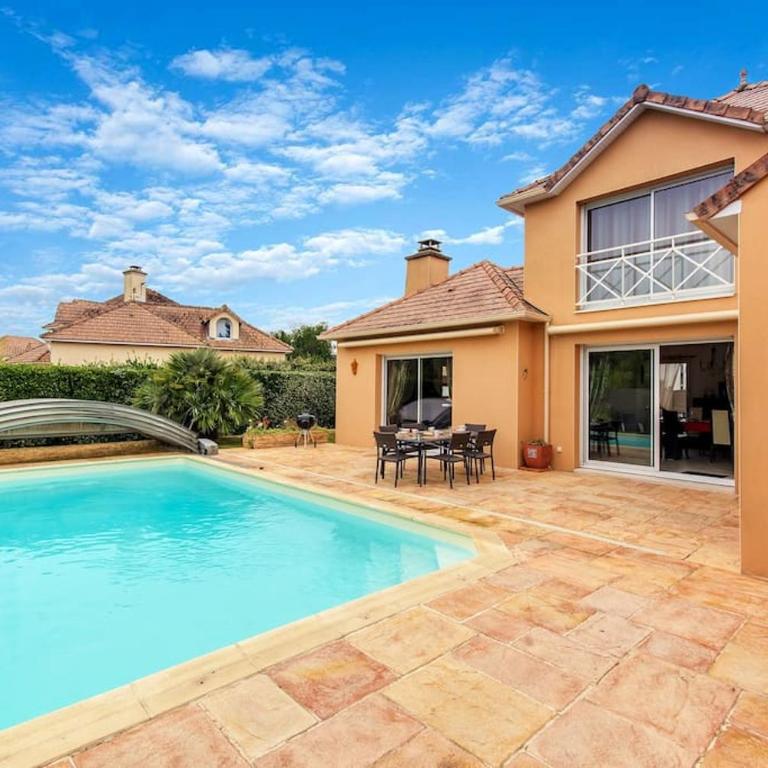 Havre de paix avec piscine pour 6 personnes - Villa 3 Chambres - 21