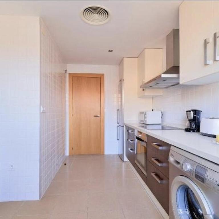 Holidays2Malaga Heroe de Sostoa con piscina junto Estacion AVE y playa - Apartamento con vistas a la piscina - 13