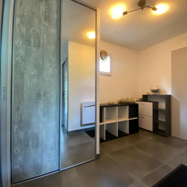 appartement T3 idéalement situé - Appartement 2 Chambres - 6
