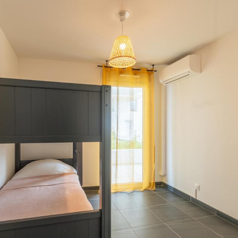 Appartement 70 m2 climatisé avec balcon et parking - Appartement 2 Chambres - 6