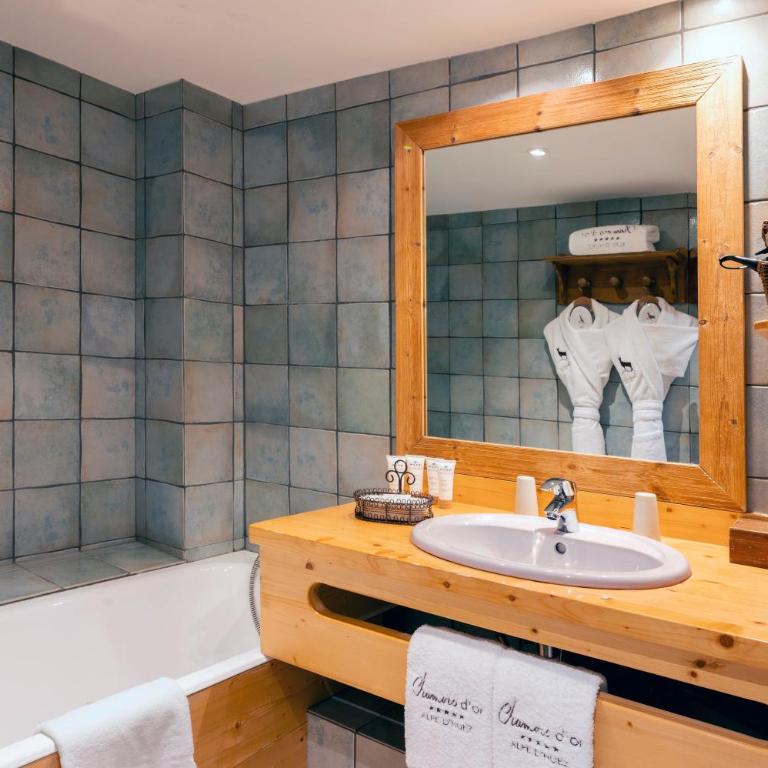 Hôtel Au Chamois d'Or by Les Etincelles - Chambre Prestige Rebecca - 3