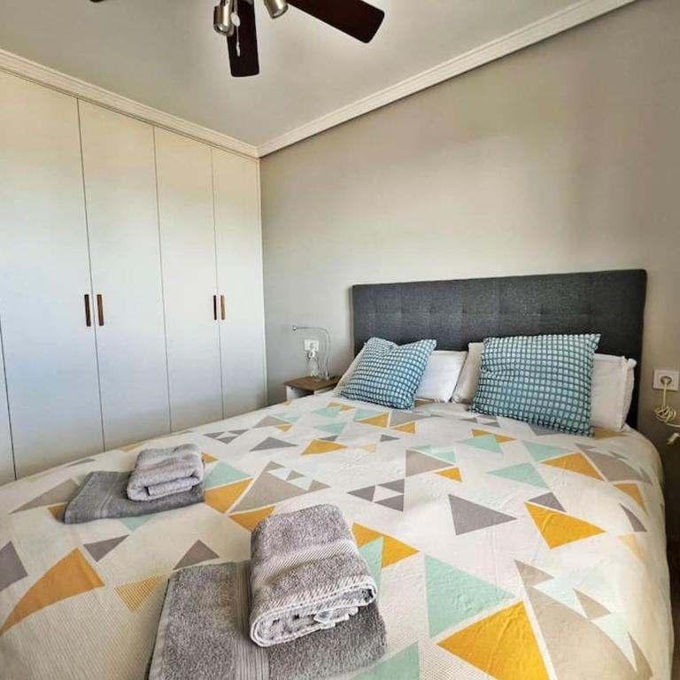 Primera línea de playa frontal con vistas al mar - Apartamento de 2 dormitorios - 3