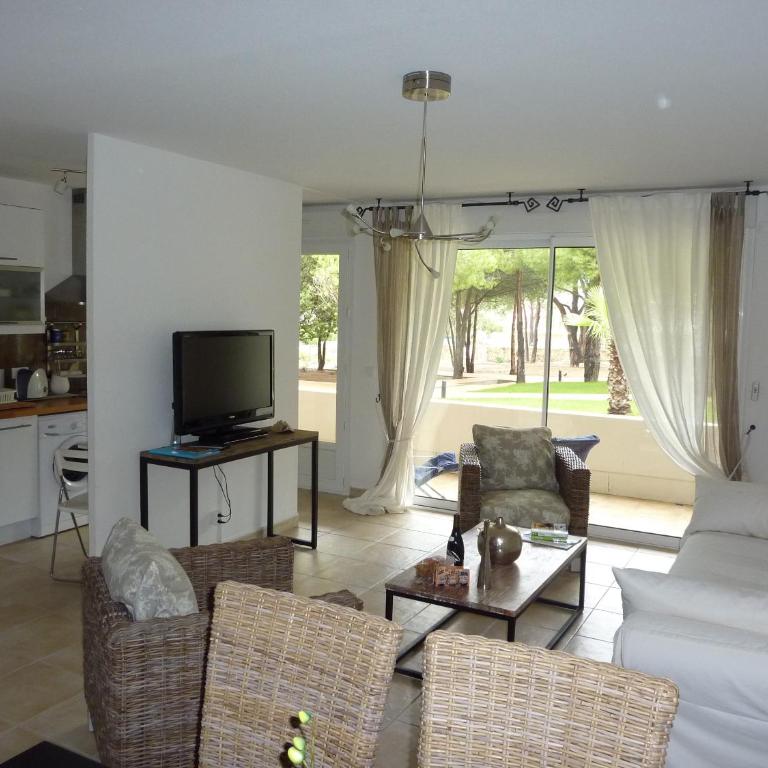 Très beau T3 dans résidence avec piscine à 5 min à pied de la plage et commerces - Appartamento con 2 Camere da Letto - 15