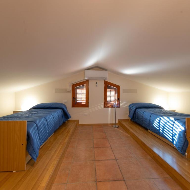 Villa Seaside - Three-Bedroom Villa - 25