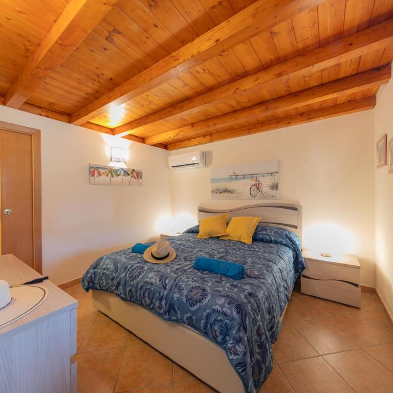 Villa Seaside - Three-Bedroom Villa - 44