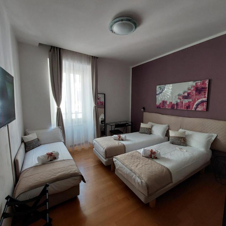 B&B Gaudium Colosseo - Camera Matrimoniale/Doppia con Letti Singoli con Bagno Privato - 8
