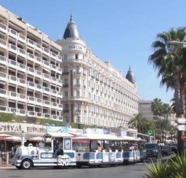 Beach House Cannes - Plages du Midi- 3 Ch - 3 Sdd - 2 wc - Fibre - Pkgs - Maison de Ville 3 Chambres - 95