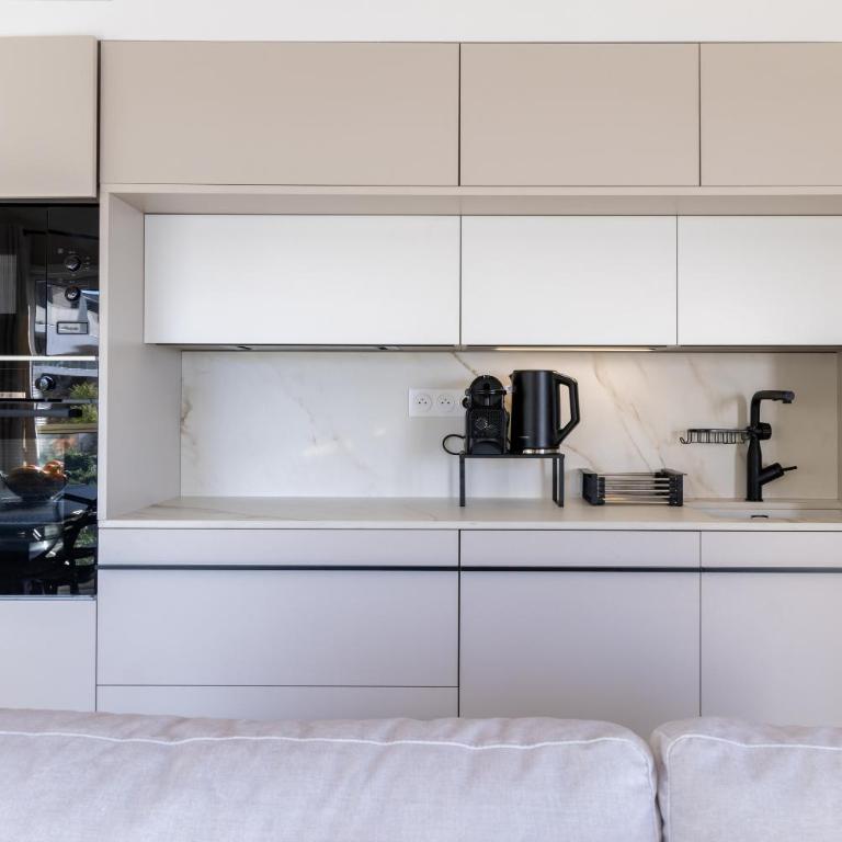 SPLENDIDE APPARTEMENT NICE BLUE PEARL TOUT CONFORT VUE MER PANORAMIQUE - Appartement 2 Chambres - 12