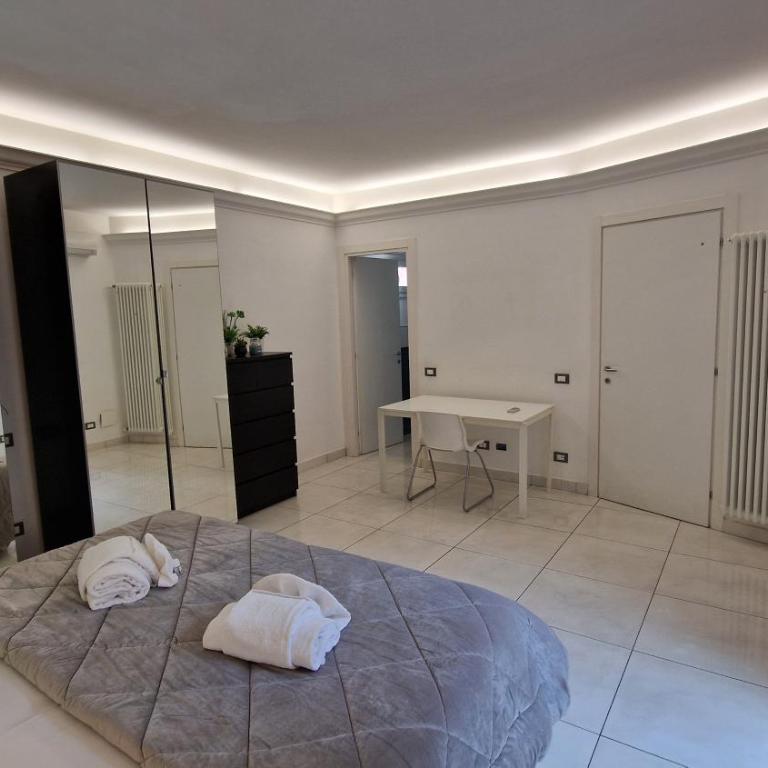 LG colosseum Rome apartment - Two-Bedroom House - 7