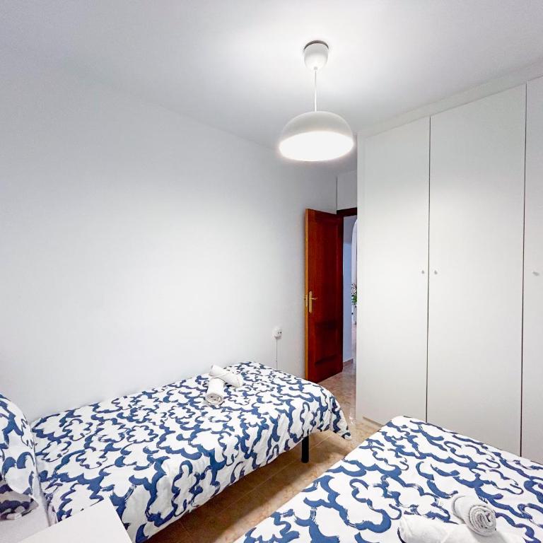 Family apartment in Playa de Carvajal, Benalmádena - Apartamento de 2 dormitorios - 16
