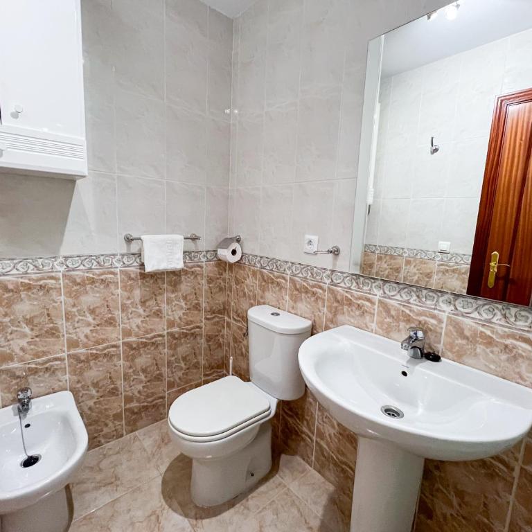 Family apartment in Playa de Carvajal, Benalmádena - Apartamento de 2 dormitorios - 18