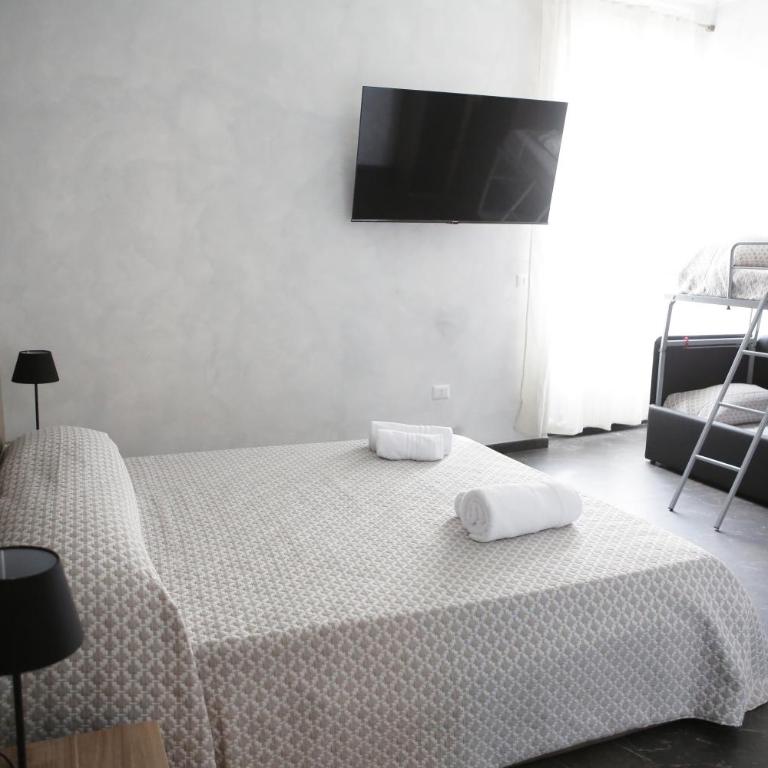 Jadore Monic - Monolocale con Divano-Letto - 1