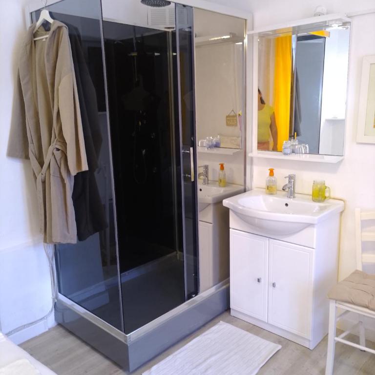Beach House Cannes - Plages du Midi- 3 Ch - 3 Sdd - 2 wc - Fibre - Pkgs - Maison de Ville 3 Chambres - 31