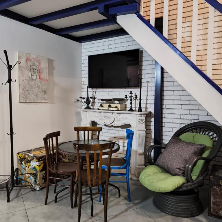 Loft House - Large Double Room - 14