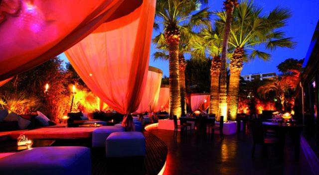 Beach House Cannes - Plages du Midi- 3 Ch - 3 Sdd - 2 wc - Fibre - Pkgs - Maison de Ville 3 Chambres - 80