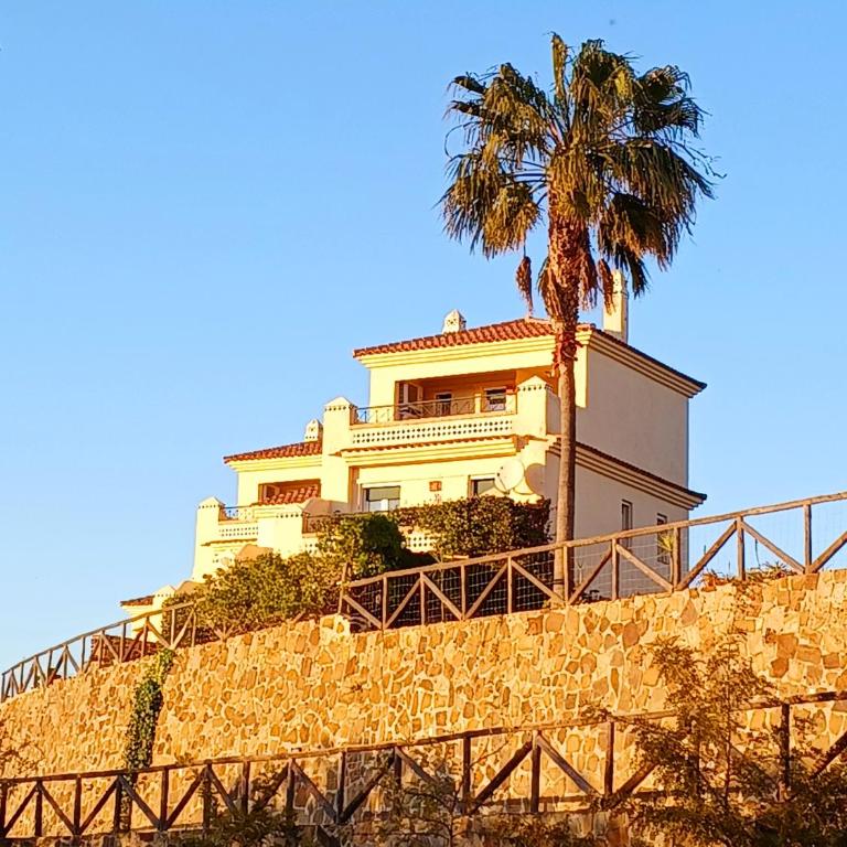 Vistas al Guadiana, Chalet a 10 minutos de la playa - Three-Bedroom House - 1
