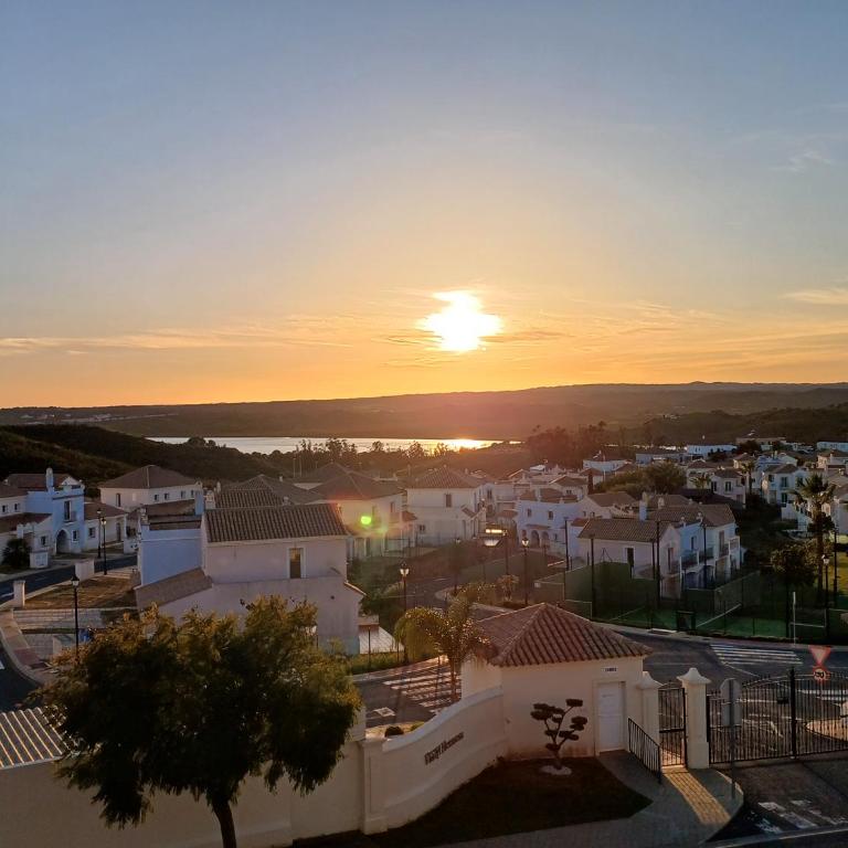 Vistas al Guadiana, Chalet a 10 minutos de la playa - Three-Bedroom House - 46