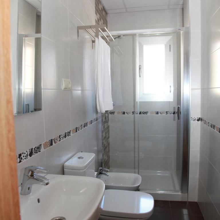 Hostal Doña Manuela - Habitación Deluxe con 2 camas grandes - 4