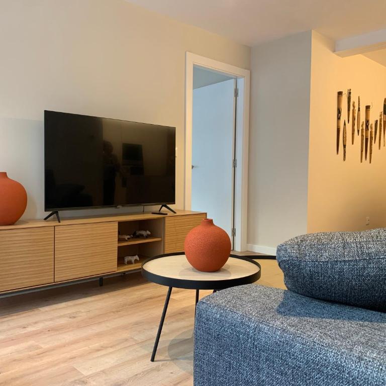 LAS TERRAZAS I Lujo frente a la plaza de Santa Eufemia - Two-Bedroom Apartment - 14
