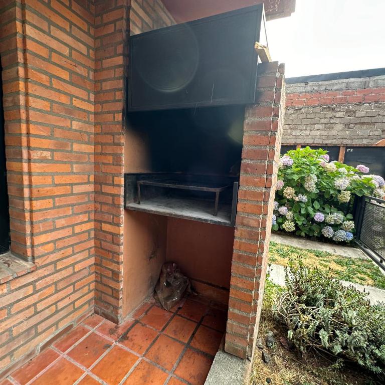 Amplio departamento cerca del centro en zona tranquila. Fosbery - Apartamento de 2 dormitorios - 14