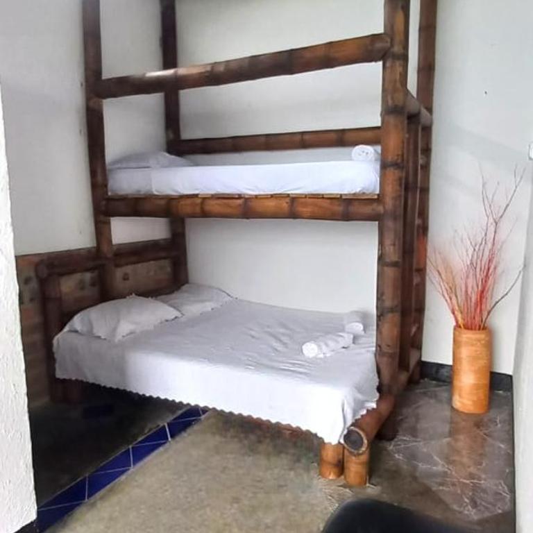 Villa Tikuna - Habitación Doble Deluxe (2 adultos + 1 niño) - 7