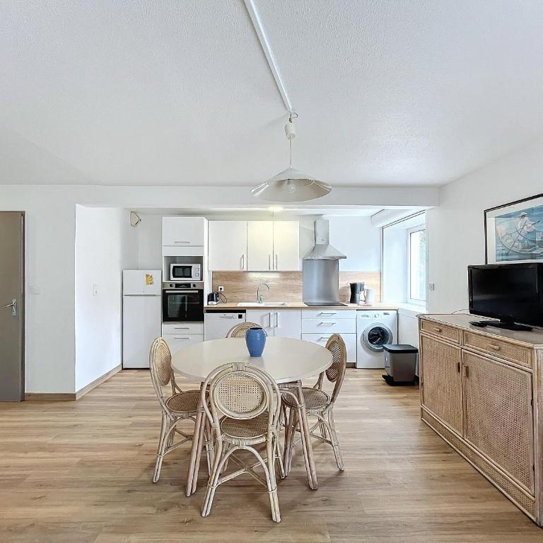 F2 avec terrasse, proche Thermes, animaux acceptés, wifi, parking - FR-1-451-25 - Apartamento de 1 dormitorio - 1