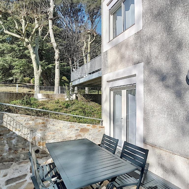 F2 avec terrasse, proche Thermes, animaux acceptés, wifi, parking - FR-1-451-25 - Apartamento de 1 dormitorio - 12