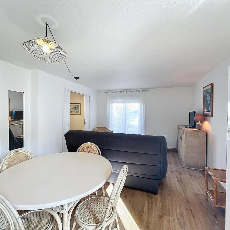 Charmant F2 avec Terrasse, Proche Thermes et Centre-Ville - Animaux Bienvenus, Wifi Inclus - FR-1-451-205 - Apartamento de 1 dormitorio - 4