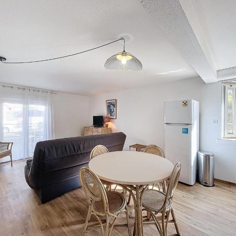 Charmant F2 avec Terrasse, Proche Thermes et Centre-Ville - Animaux Bienvenus, Wifi Inclus - FR-1-451-205 - Apartamento de 1 dormitorio - 7