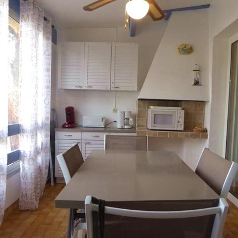 Appartement Climatisé 2 Pièces avec Piscine, Tennis et Parking à 500m de la Plage - FR-1-776-73 - Appartement - 5
