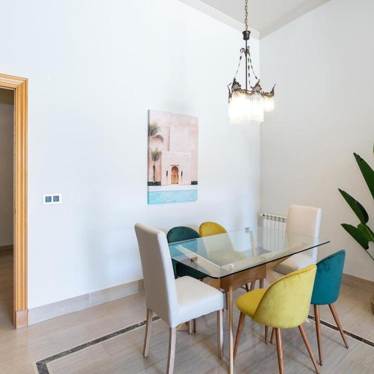 Chezmoihomes Town Hall Apartment 2 - Two-Bedroom Apartment - 10