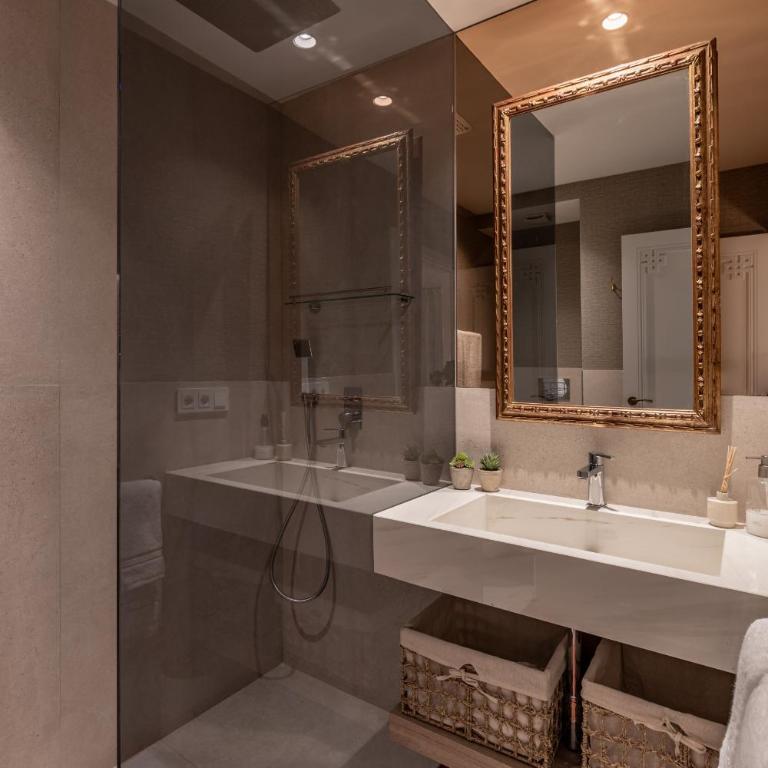 ChezmoiHomes Carmen de Apperley - Villa with Private Pool - 12