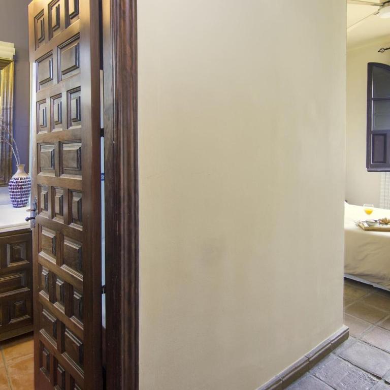 ChezmoiHomes Mirador de los Arcos - Two-Bedroom Apartment - 16