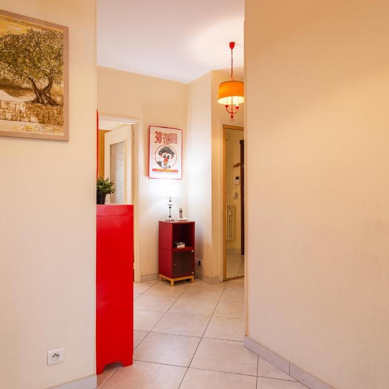 LE FRANCE-MASSENET AP3015 by Riviera Holiday Homes - Appartement avec Terrasse - 3