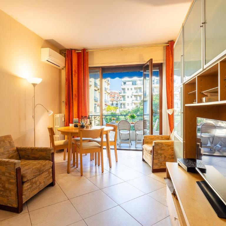 LE FRANCE-MASSENET AP3015 by Riviera Holiday Homes - Appartement avec Terrasse - 16
