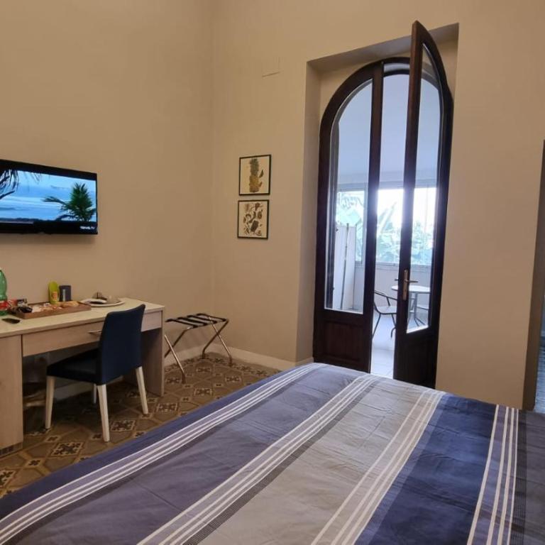 B&B Arcovito 36 - Camera Matrimoniale con Bagno Privato - 1