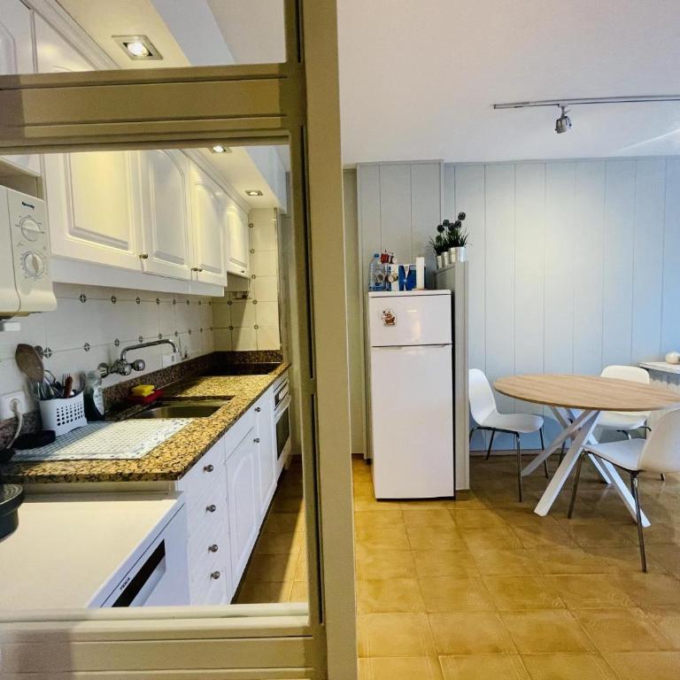Les Salines by Costabravaway - Apartment - 21