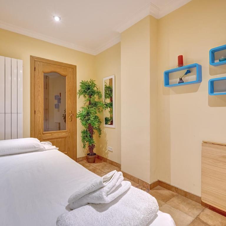 Corazón de Pamplona - Two-Bedroom Apartment - 11