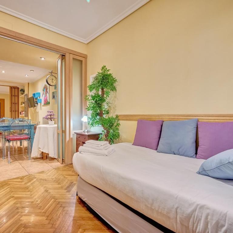 Corazón de Pamplona - Two-Bedroom Apartment - 16