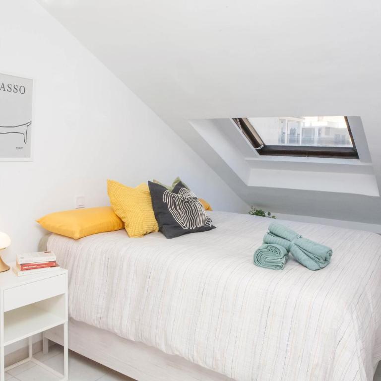 Picasso's Dream Cozy & Chic Attic Plaza Merced - Apartamento de 1 dormitorio - No fumadores - 17