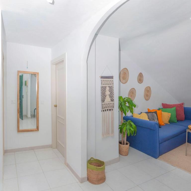 Picasso's Dream Cozy & Chic Attic Plaza Merced - Apartamento de 1 dormitorio - No fumadores - 8
