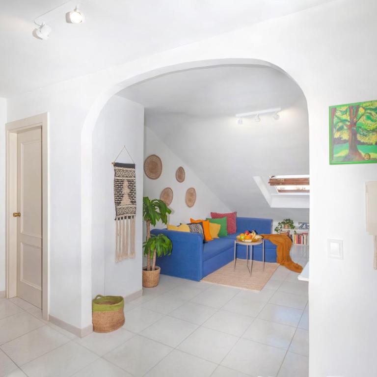 Picasso's Dream Cozy & Chic Attic Plaza Merced - Apartamento de 1 dormitorio - No fumadores - 6
