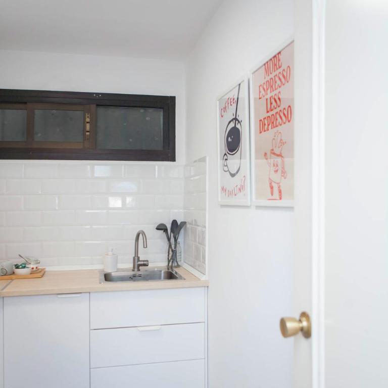 Picasso's Dream Cozy & Chic Attic Plaza Merced - Apartamento de 1 dormitorio - No fumadores - 14